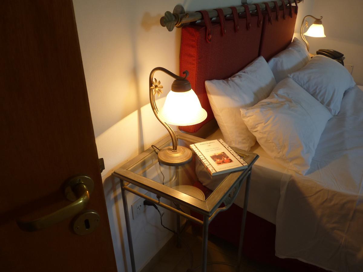 Hotel Quelu Leufu Río Colorado Quarto foto